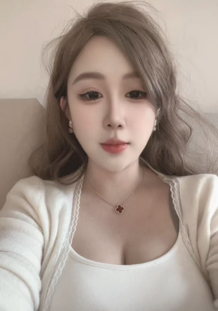 验证28岁松北融创茂喷水少妇